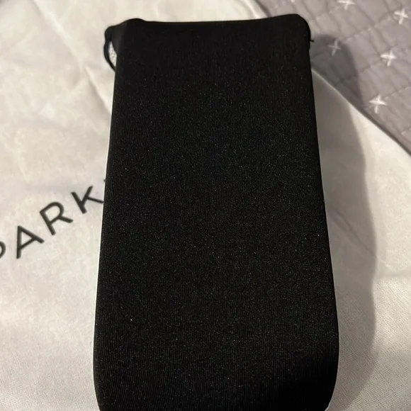 Eyeglass cases - Picture 9 of 10